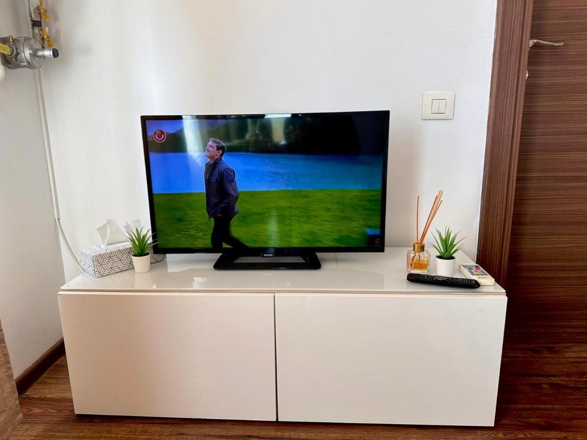 Cozy Apartment With Self Check-In Near Promenada Mall And Verdi Park บูคาเรสต์ ภายนอก รูปภาพ