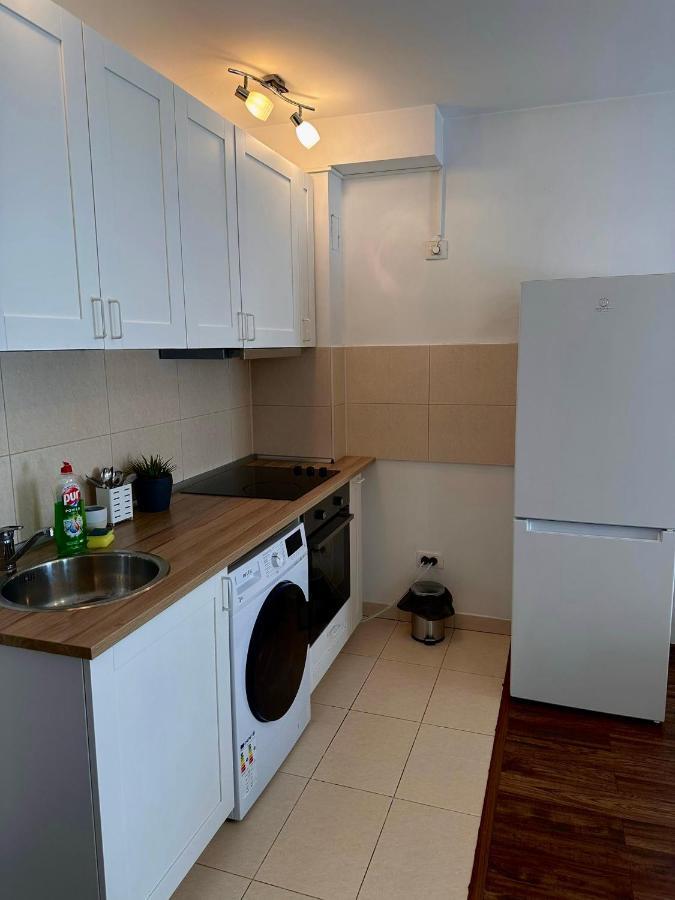 Cozy Apartment With Self Check-In Near Promenada Mall And Verdi Park บูคาเรสต์ ภายนอก รูปภาพ