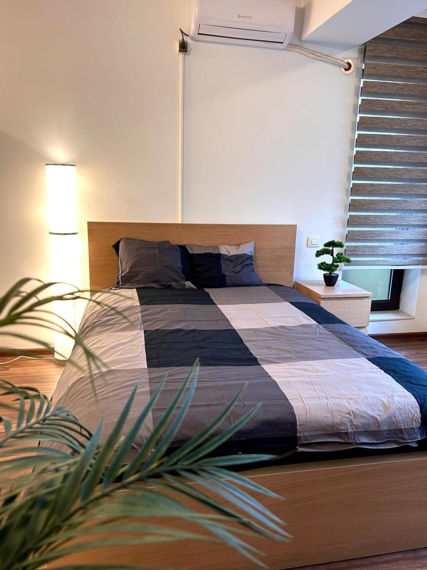 Cozy Apartment With Self Check-In Near Promenada Mall And Verdi Park บูคาเรสต์ ภายนอก รูปภาพ