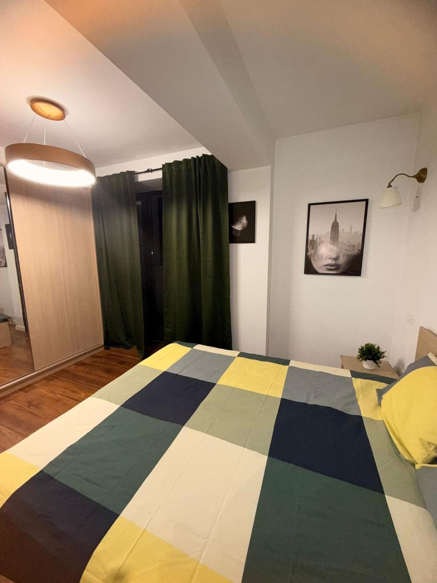 Cozy Apartment With Self Check-In Near Promenada Mall And Verdi Park บูคาเรสต์ ภายนอก รูปภาพ