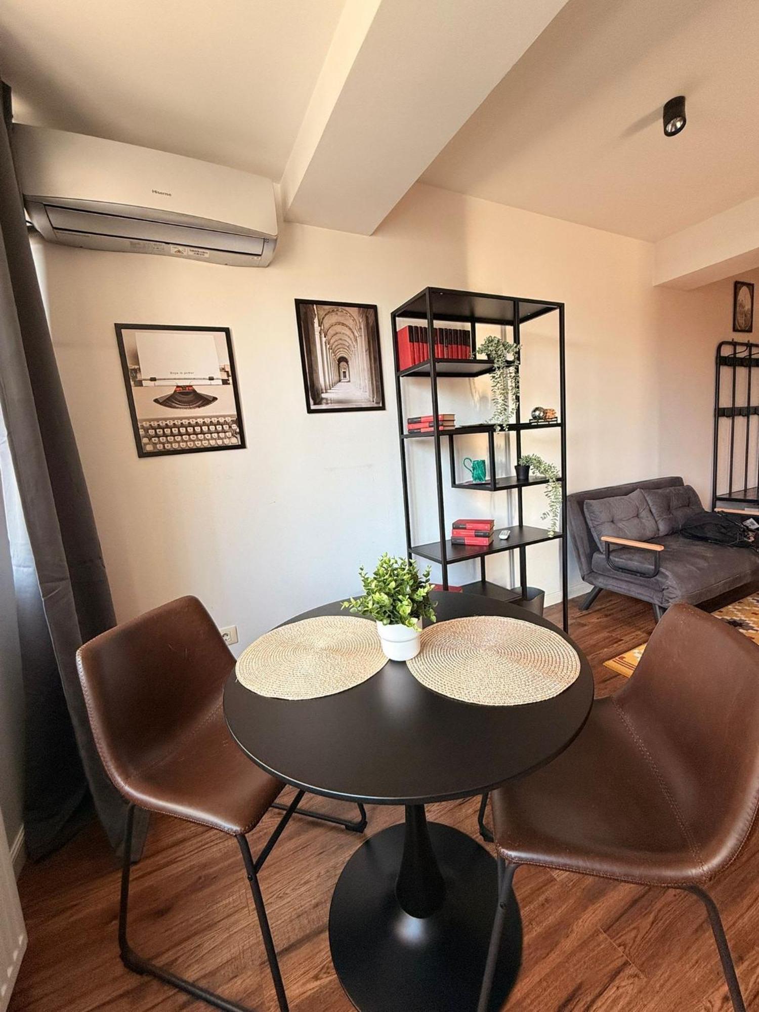Cozy Apartment With Self Check-In Near Promenada Mall And Verdi Park บูคาเรสต์ ภายนอก รูปภาพ