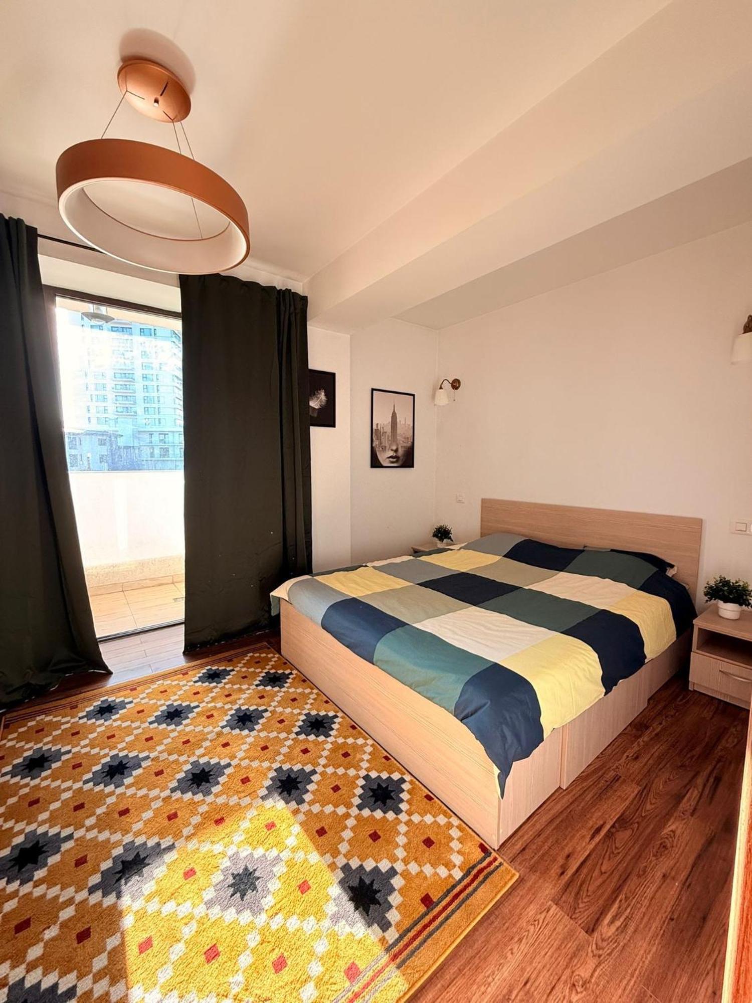 Cozy Apartment With Self Check-In Near Promenada Mall And Verdi Park บูคาเรสต์ ภายนอก รูปภาพ